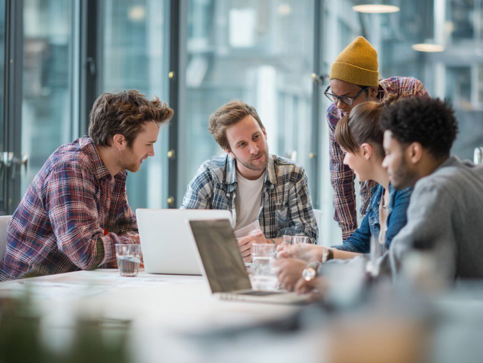 Equipe TSTT Trabalhando